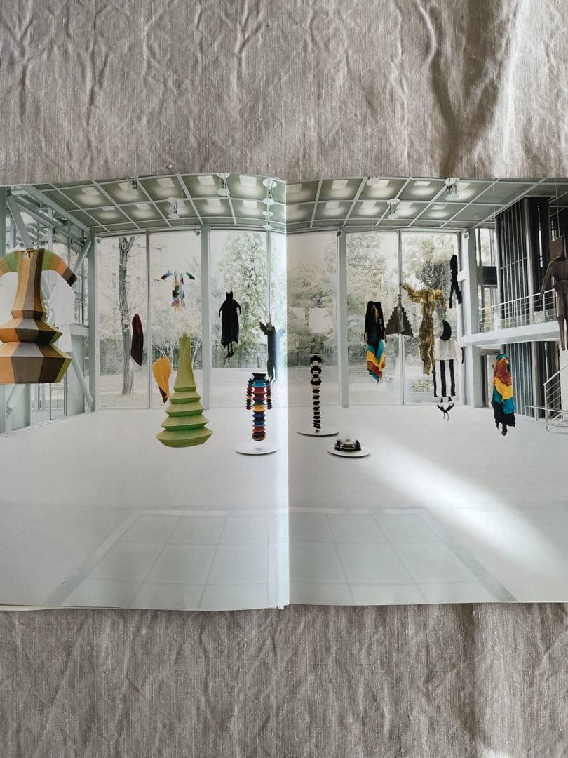 ISSEY MIYAKE MAKING THINGS 写真集　本　雑誌