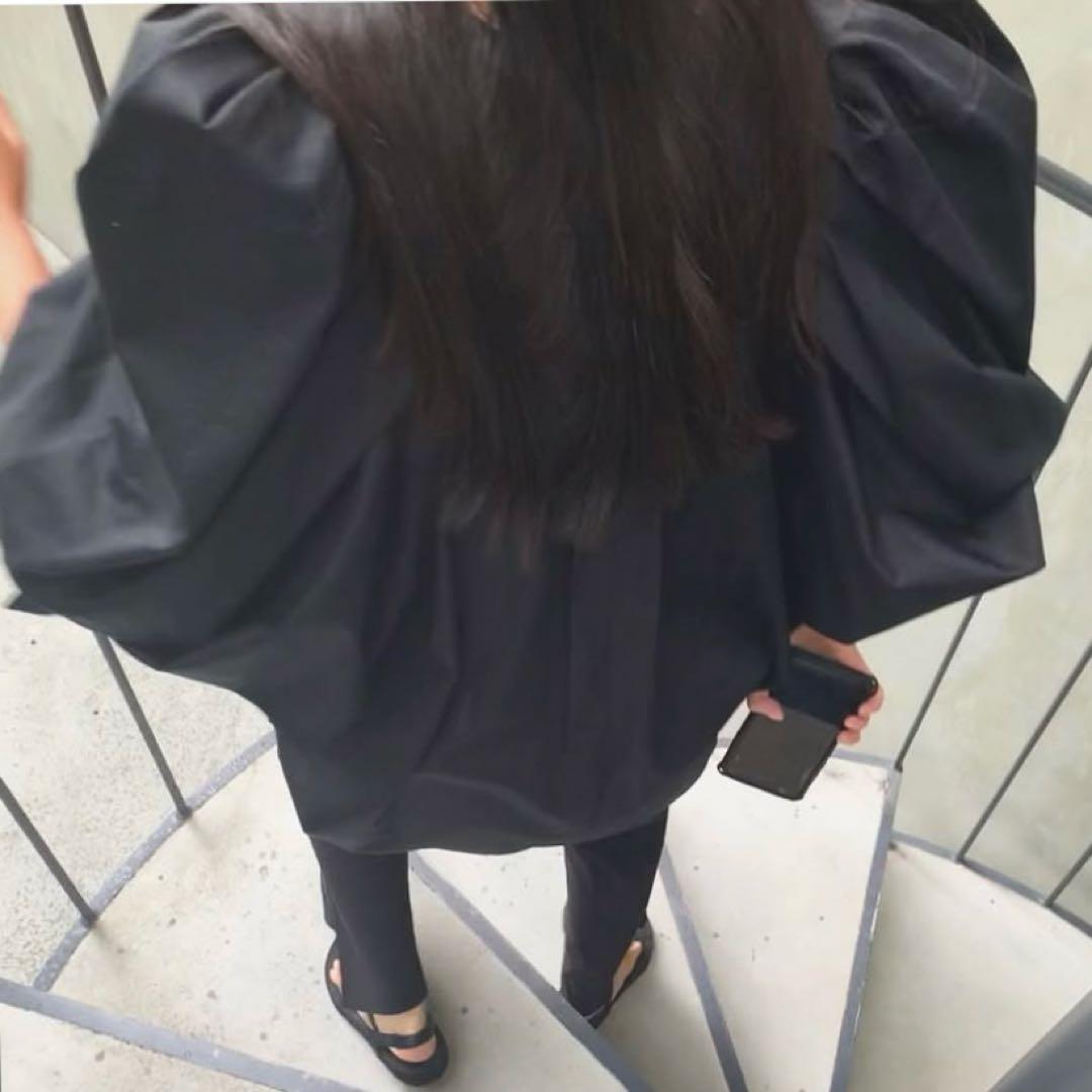 最初値下げ　khaite カイト　ブラウス