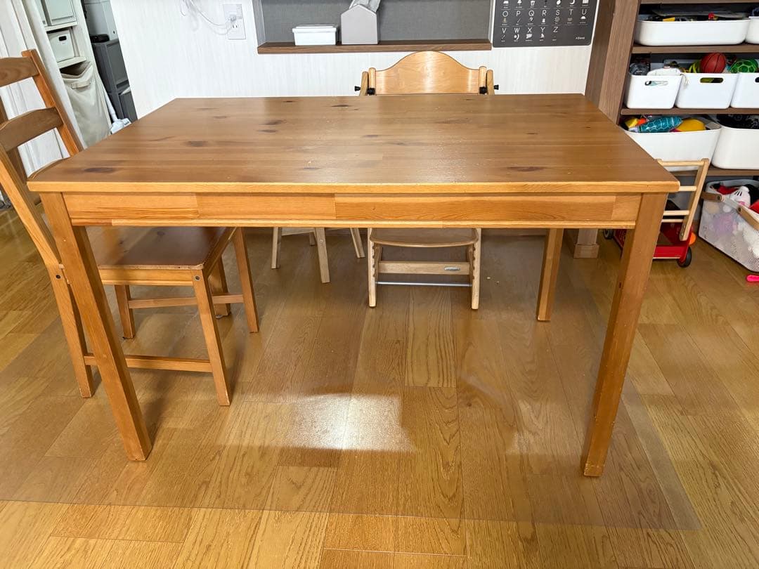 jokkmokkイケアダイニングテーブル