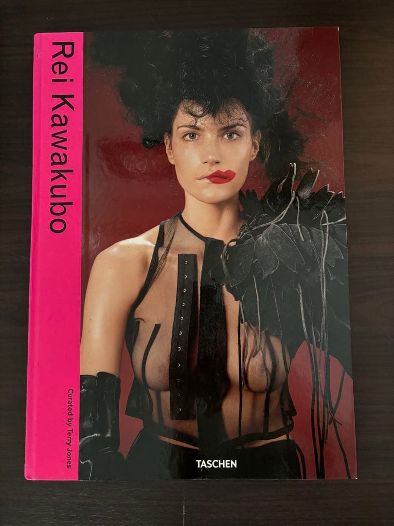 川久保玲　コムデギャルソン写真集