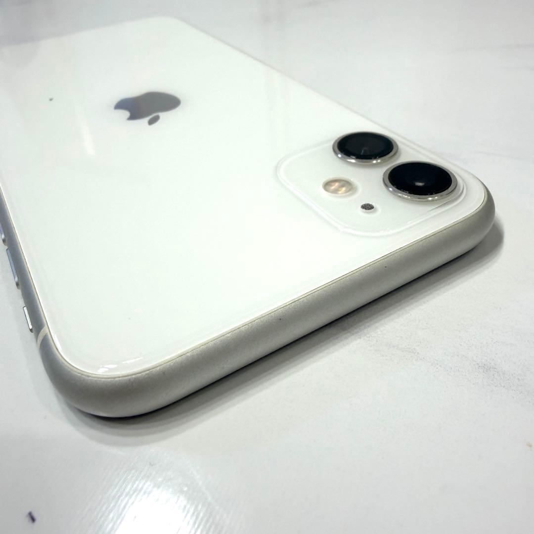 iPhone11 SIMフリー　バッテリー、ディスプレイ交換品