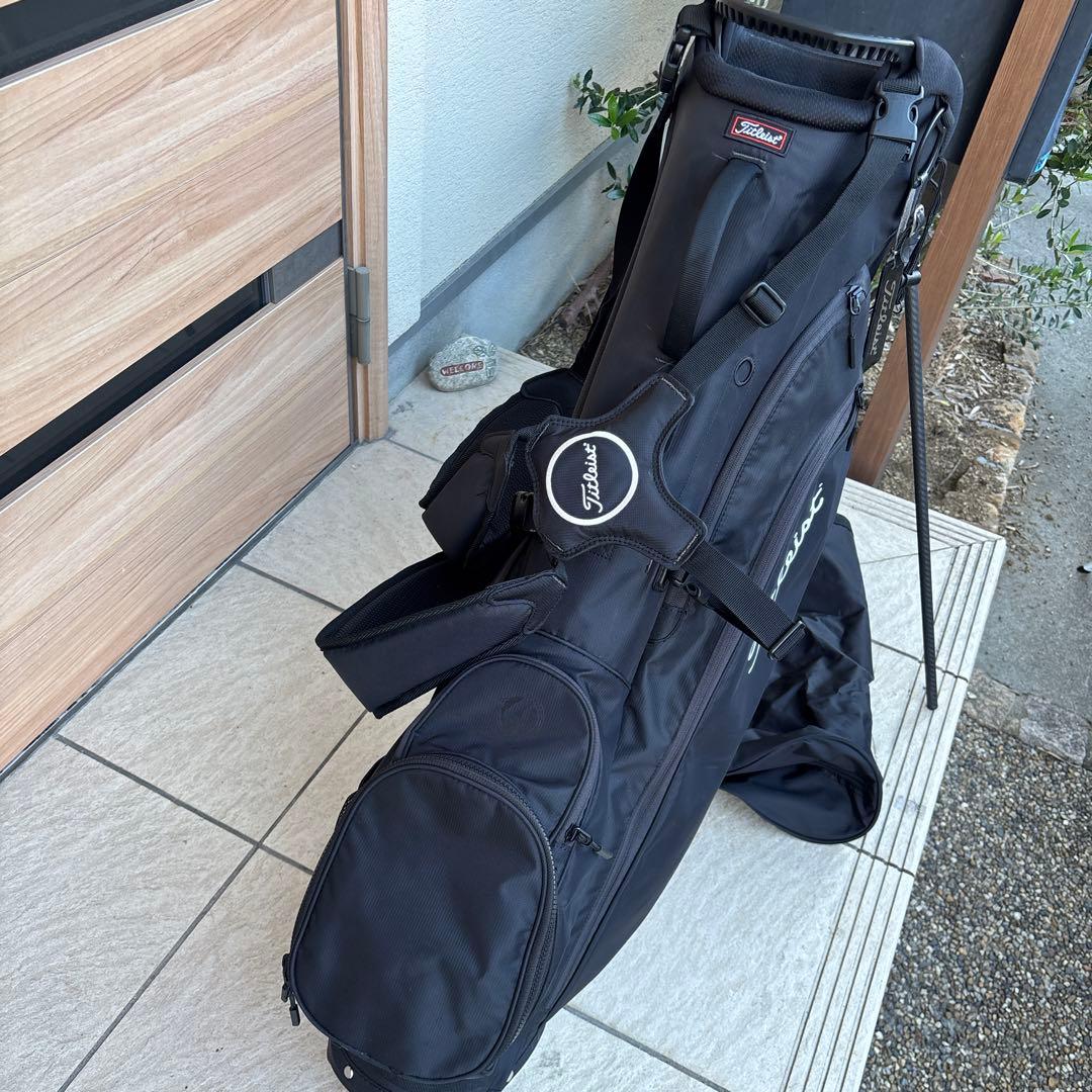 タイトリスト　超軽量スタンドキャディバッグ　2025 今期モデル　美品