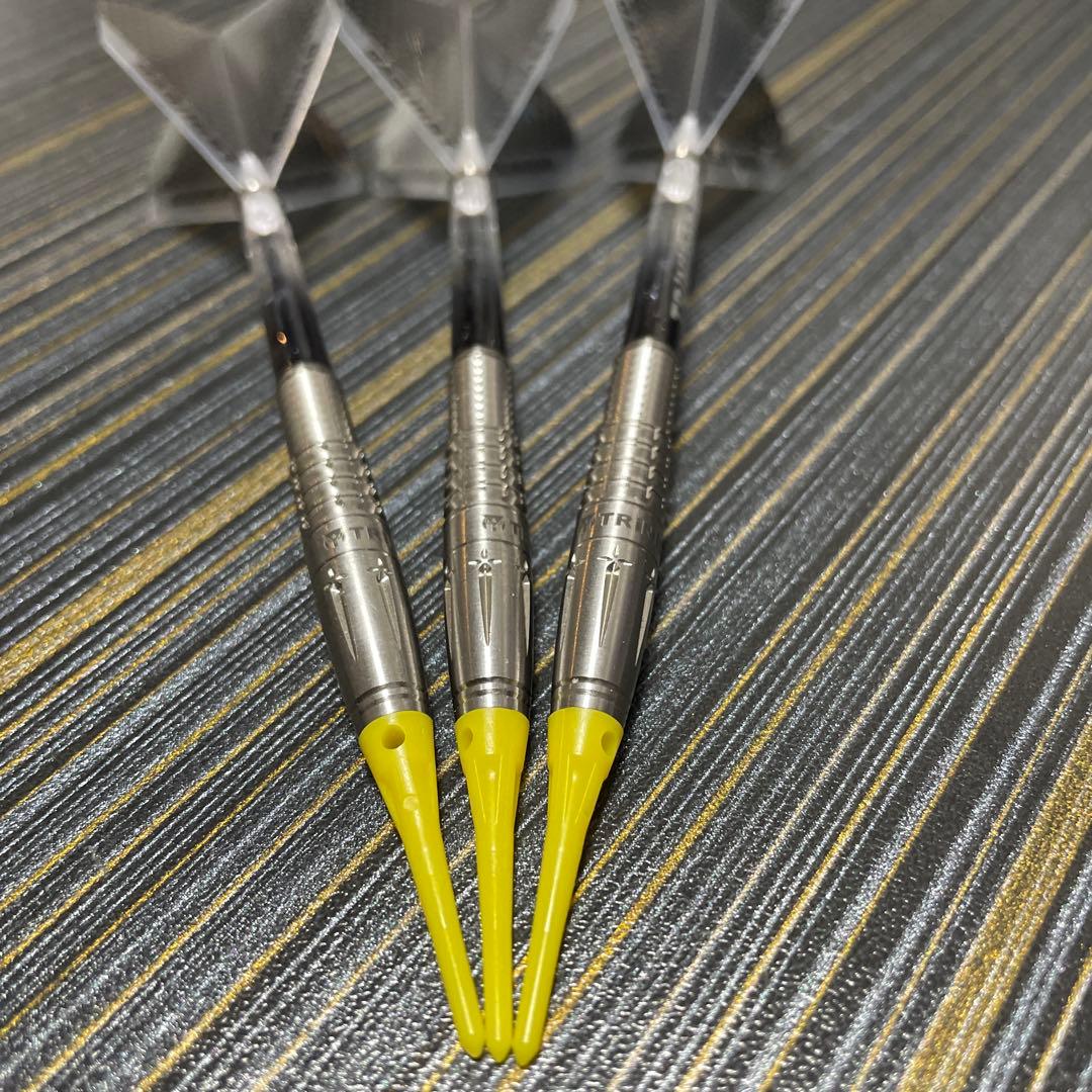 定価約12000円 ソフトダーツ カルロス3 カットかなり強め 投げやすい