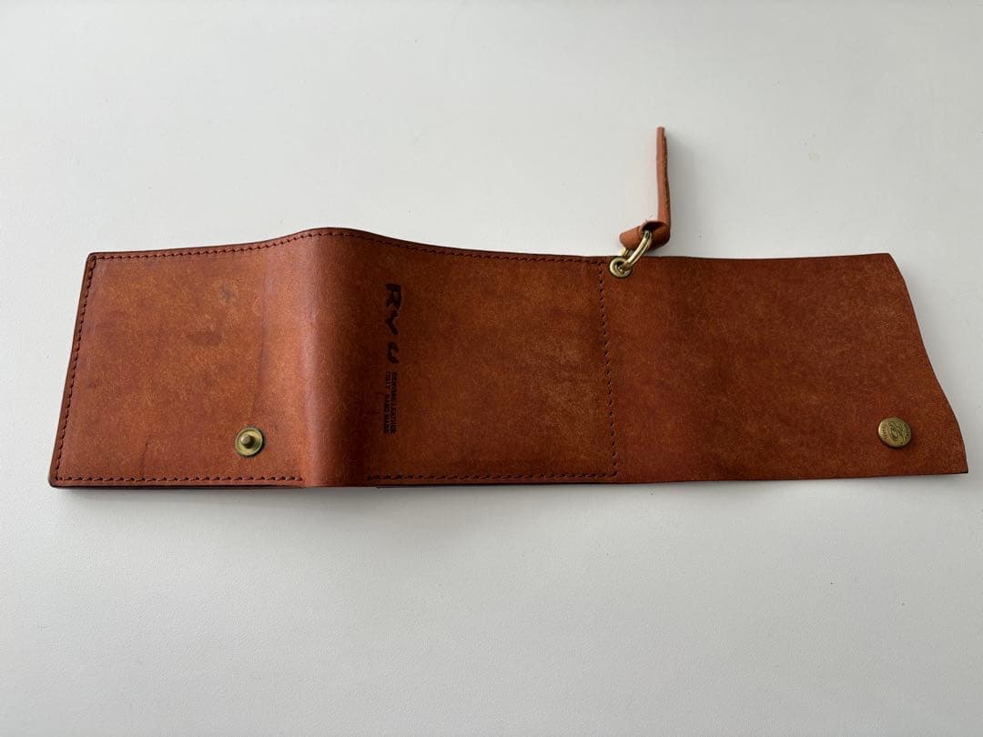 【美品】Ryu 2つ折り財布 レザー