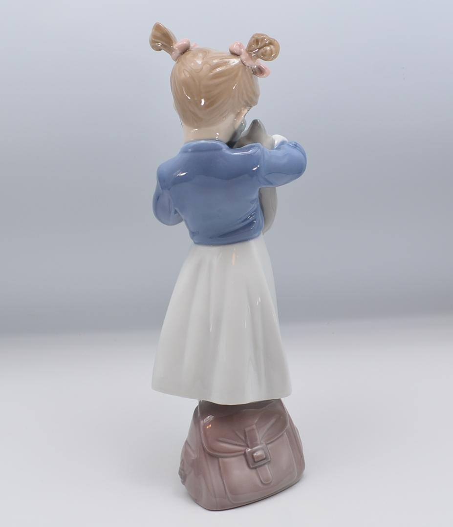 おだいじに　＃8544　★リヤドロ　スペイン　ポーセリン　光沢仕上げ　箱付き