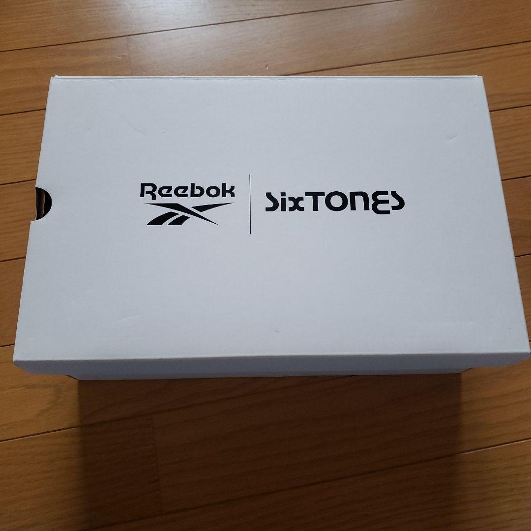 SixTONES リーボック Reebok コラボスニーカー アイボリー