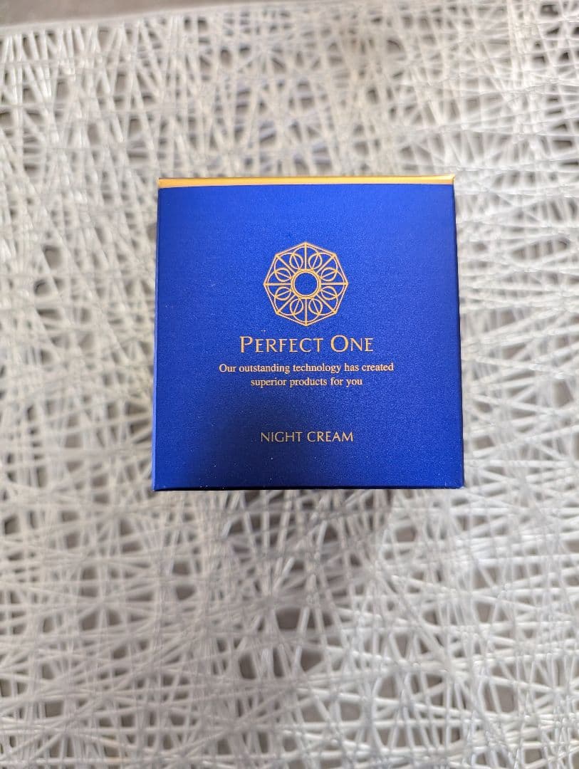 クリスマスイヴ限定セール！Perfect One ジェル＆ナイトクリームセット
