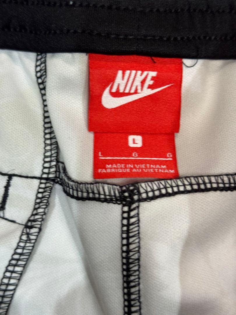 NIKE トラックジャケット　セットアップ