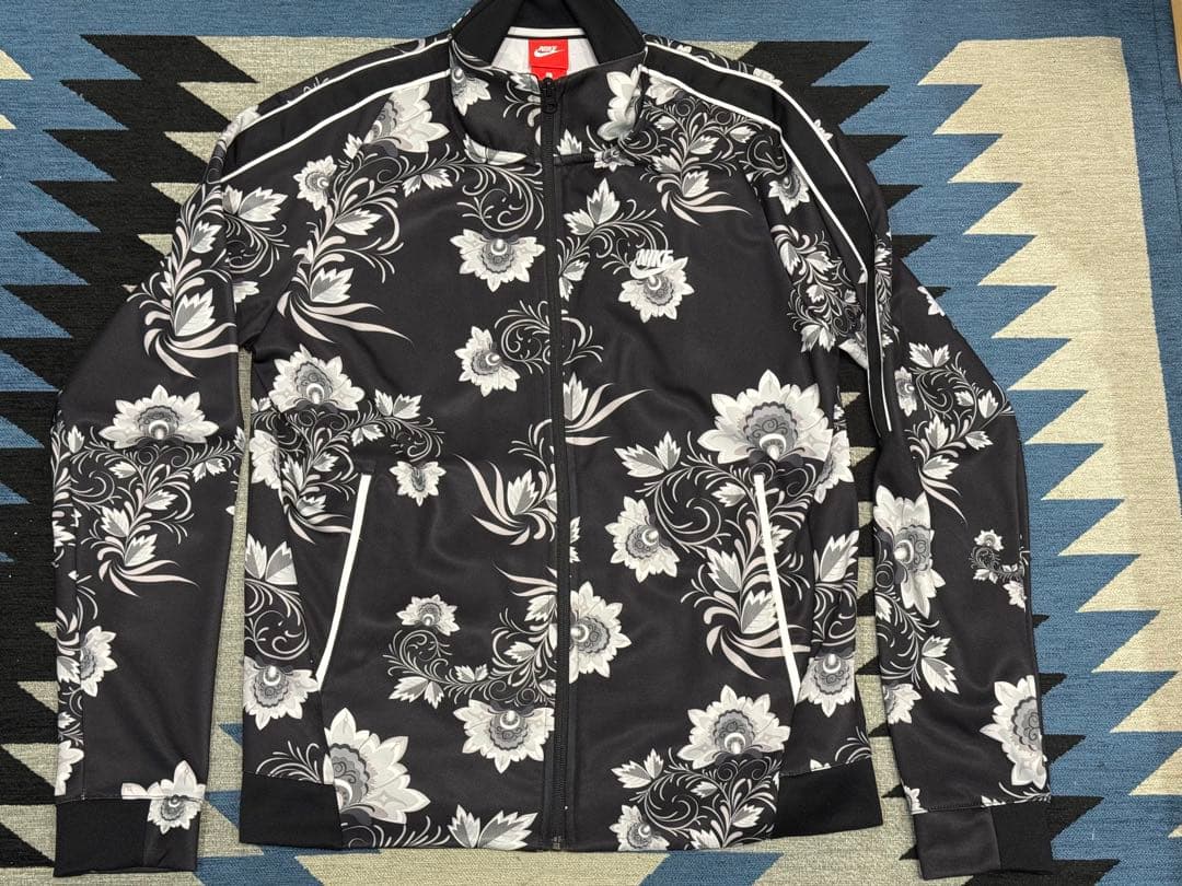 NIKE トラックジャケット　セットアップ