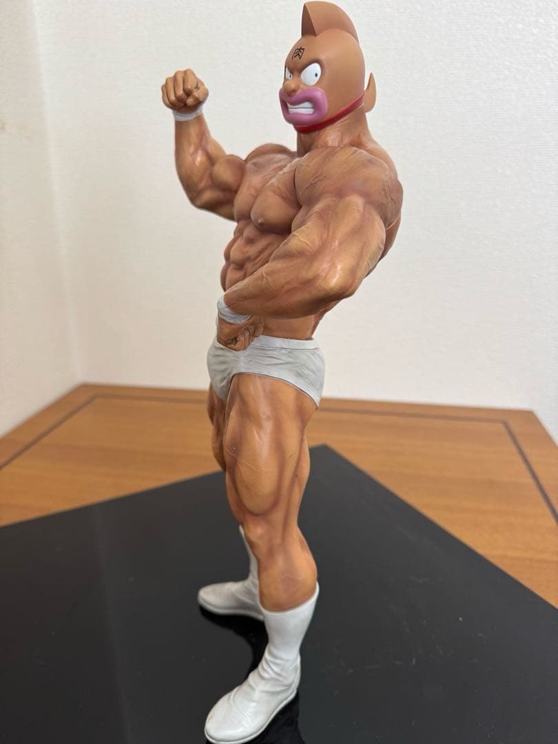 キン肉マンフィギュアUVカット加工アクリルケース付き