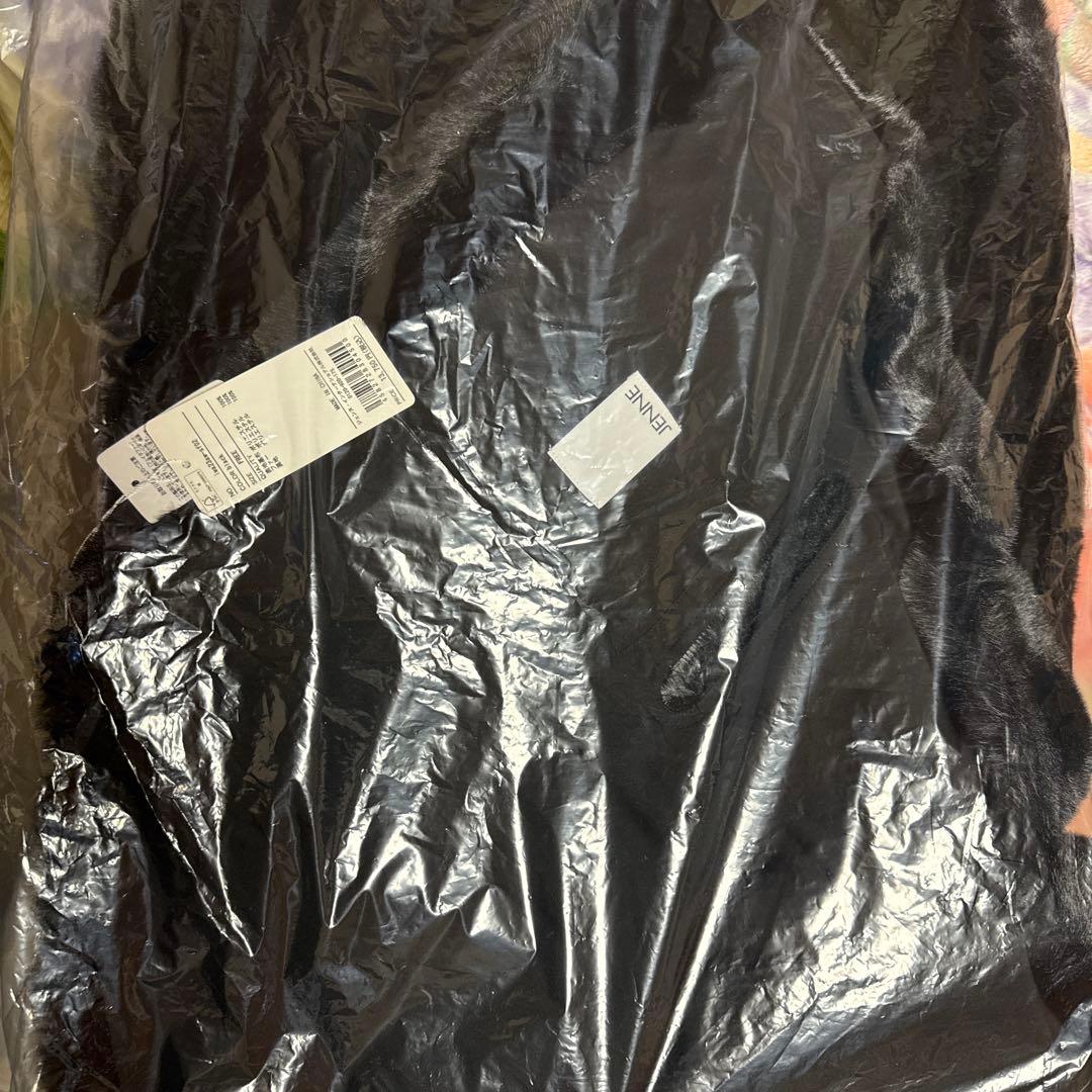 ブラック JENNE リッチボリュームファーケープ ジェンヌ黒