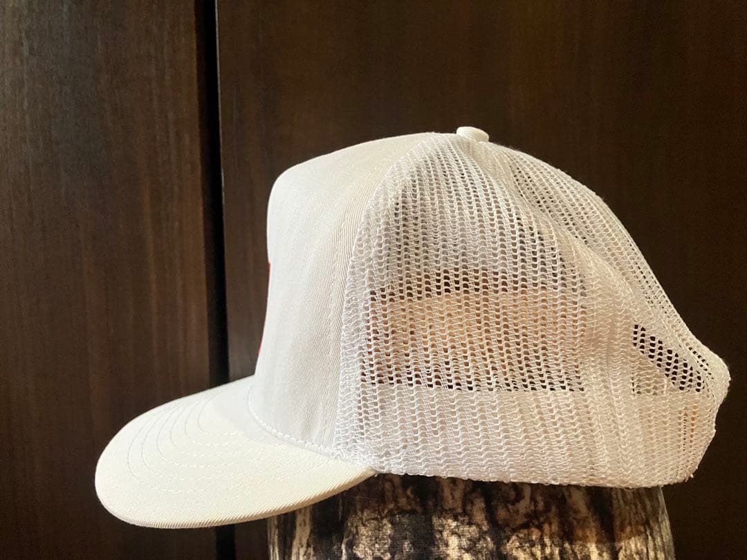 ANTI HERO メッシュ　キャップ ホワイト