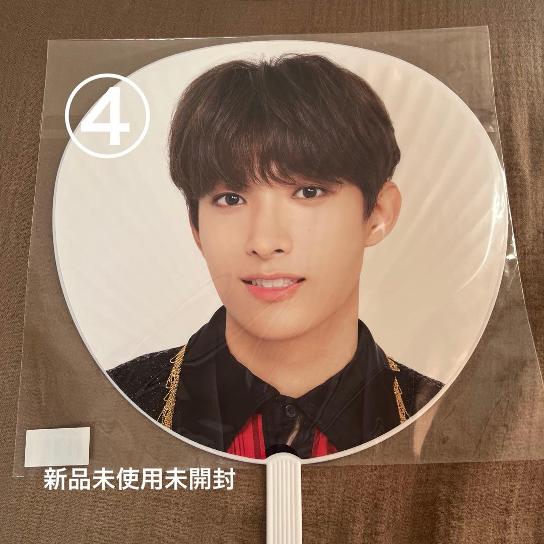 SEVENTEEN ドギョム DK うちわ 最安値 まとめ買い