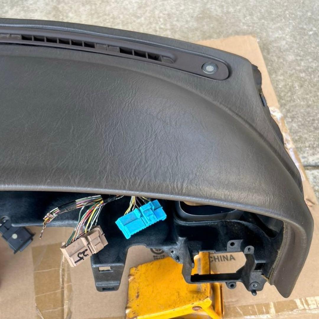 トヨタ マークⅡ GX81 純正 ダッシュボード　割れ無し　送料込