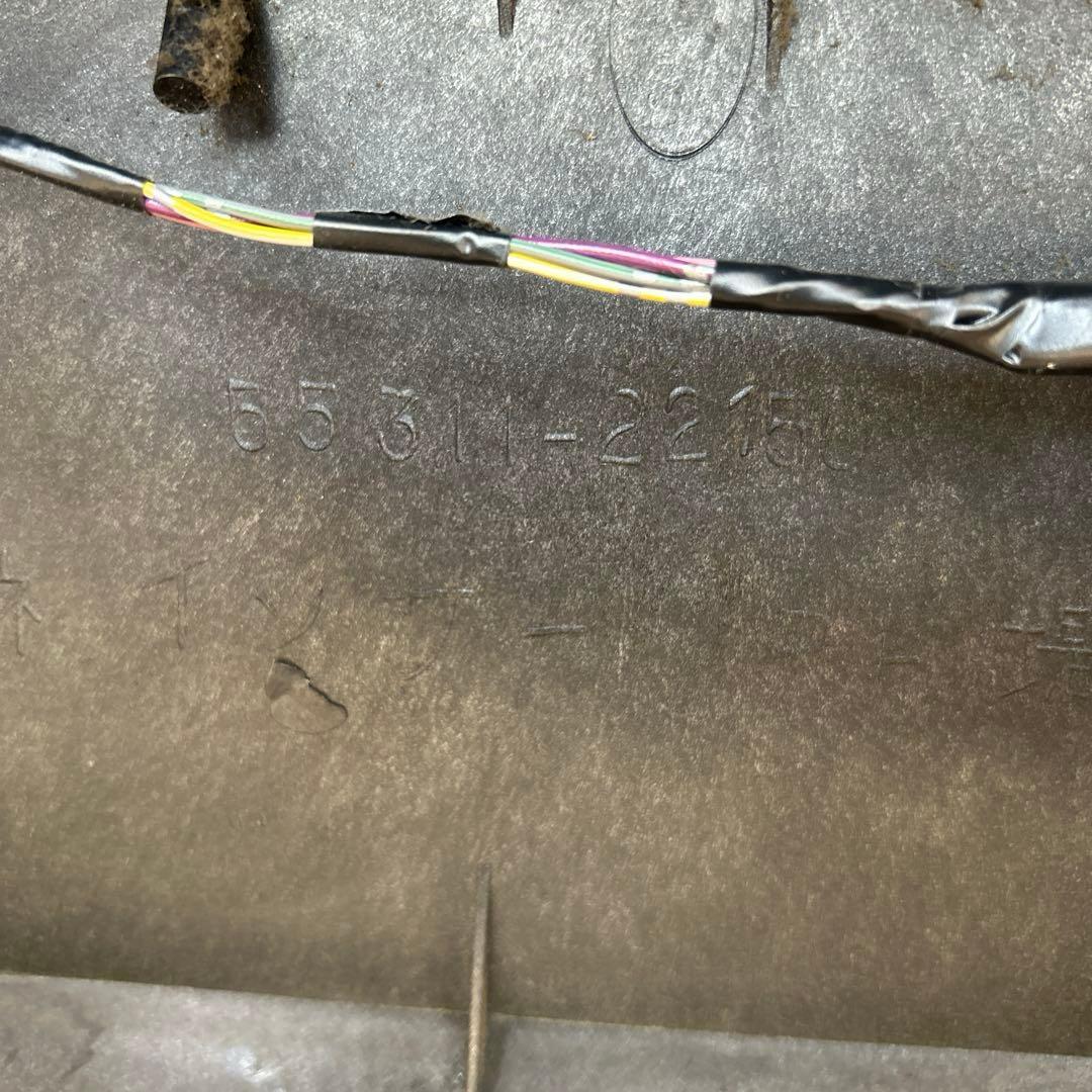 トヨタ マークⅡ GX81 純正 ダッシュボード　割れ無し　送料込