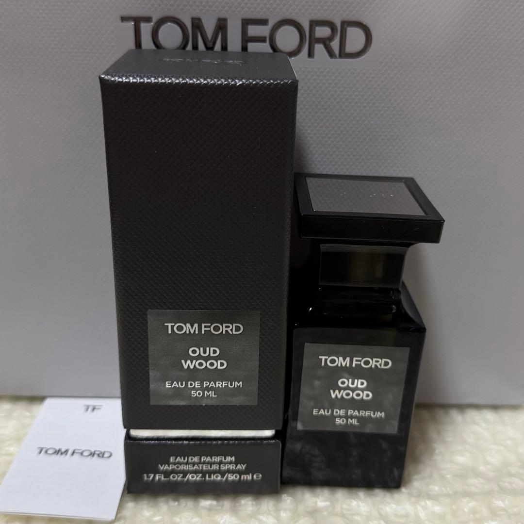 トムフォード　ウードウッド　オードパルファム　スプレィ　50ml