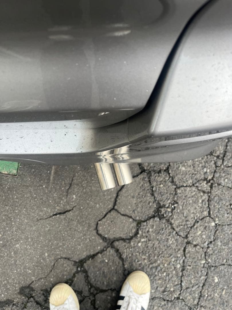 １０アルファード前期　マフラー