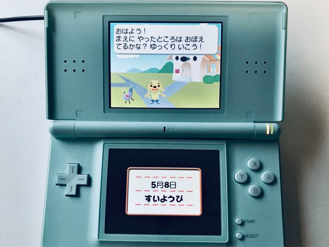 NintendoDS lite 『脳トレ・えいトレ・超ネプリーグ』付き