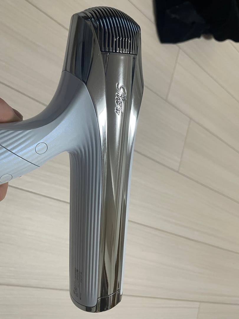 ジャンク リファ ビューティックドライヤー ホワイト