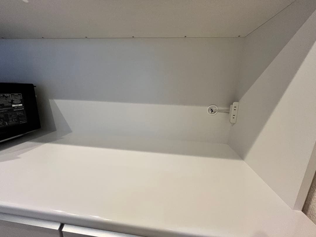 ★大幅値下げ中！ 食器棚 W1560 D490 H2050 ホワイト