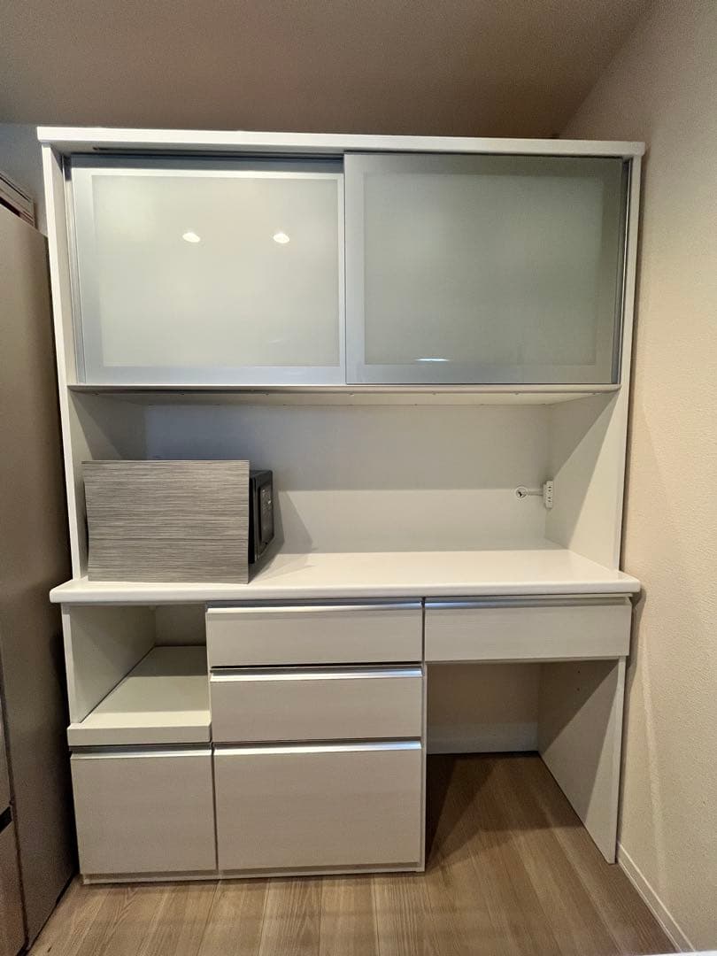 ★大幅値下げ中！ 食器棚 W1560 D490 H2050 ホワイト