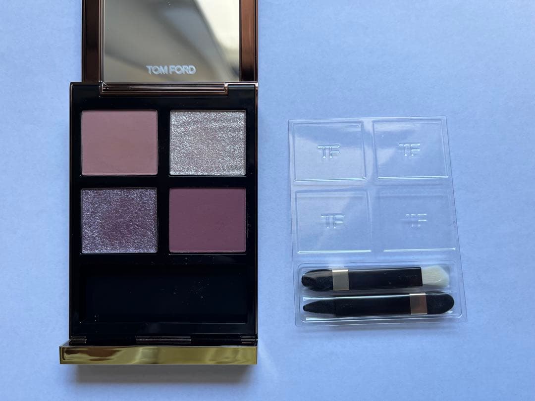 TOM FORD トムフォード　メタリックモーブ