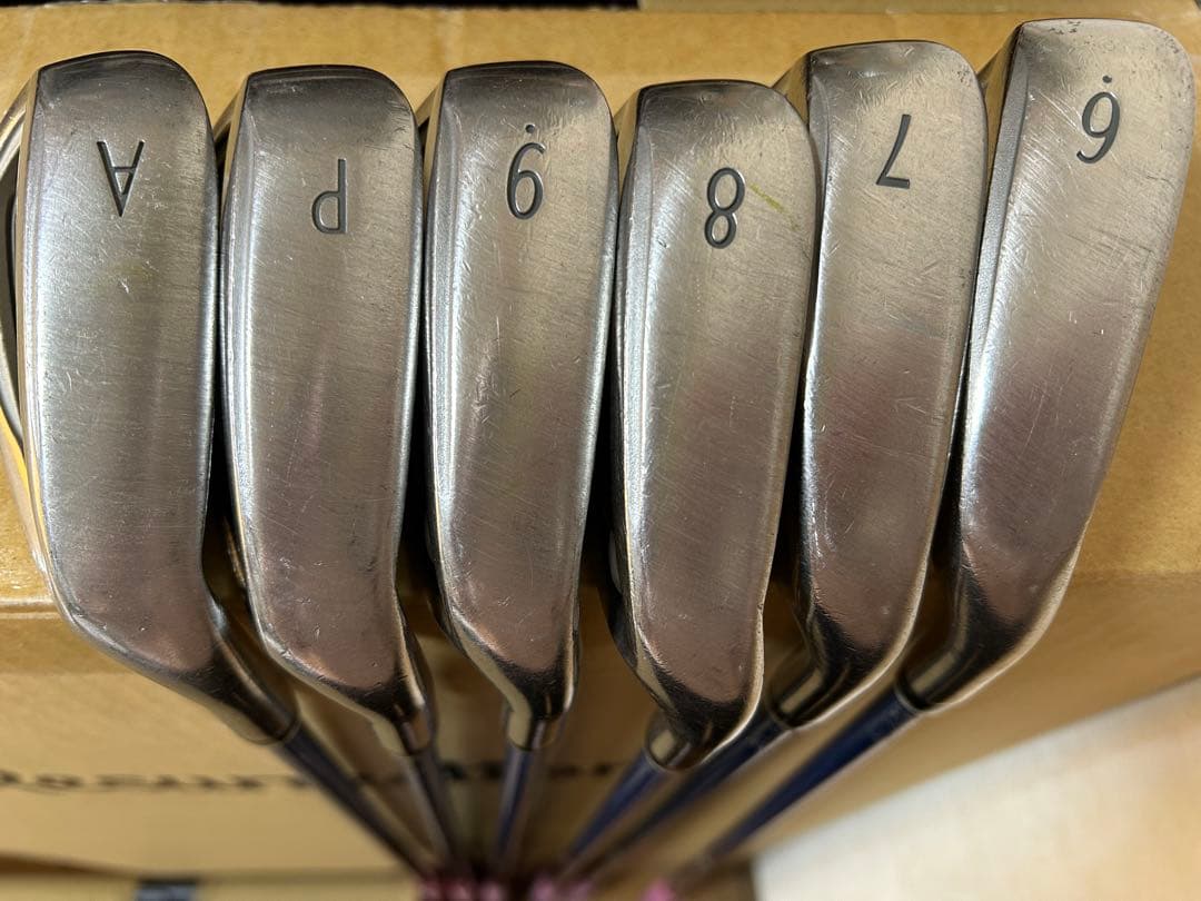 ゼクシオ10レディースアイアンセット6本　短期間出品