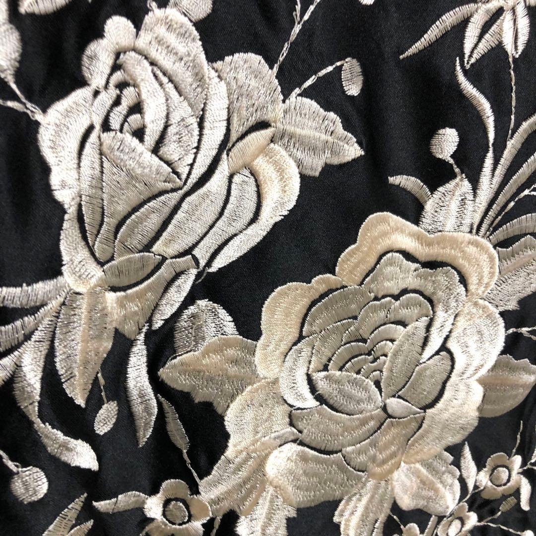 スペイン直輸入✳︎特大シージョ✳︎黒シャンパンゴールド刺繍