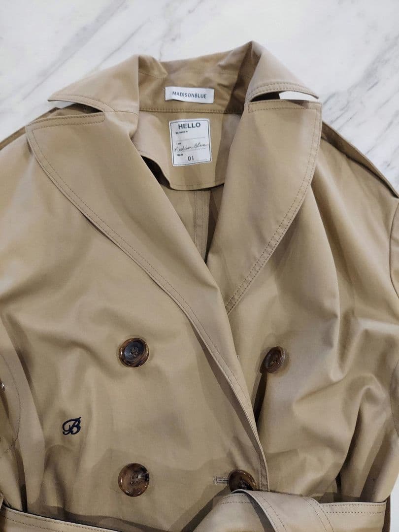 マディソンブルー トレンチコート
