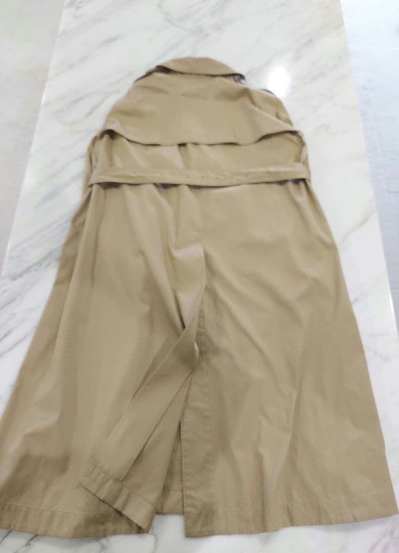 マディソンブルー トレンチコート