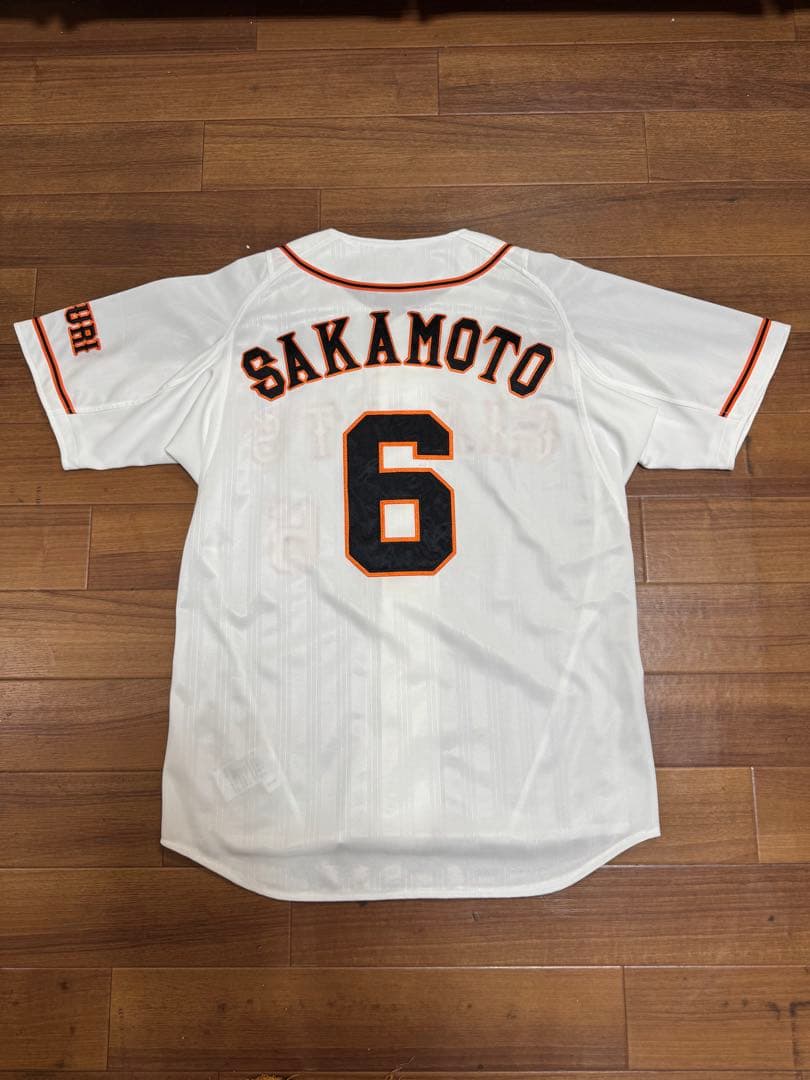 読売ジャイアンツ 坂本勇人adidas 刺繍 ユニフォーム Mサイズ