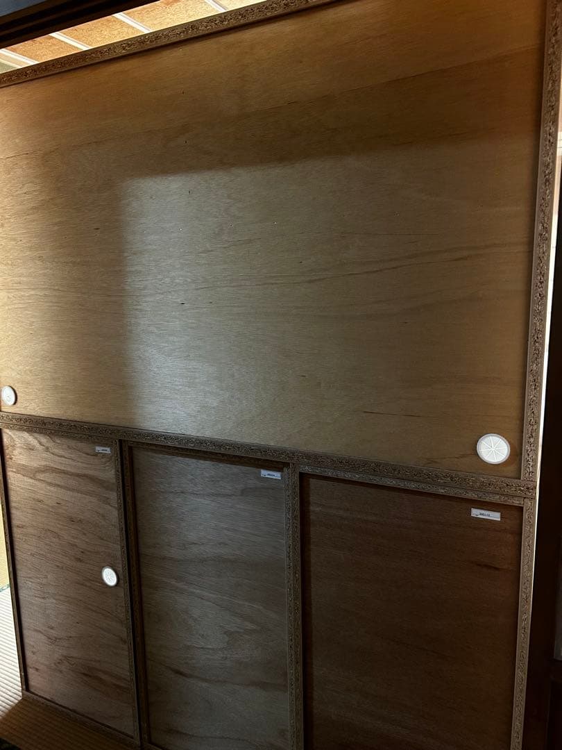 木目調食器棚 収納力抜群