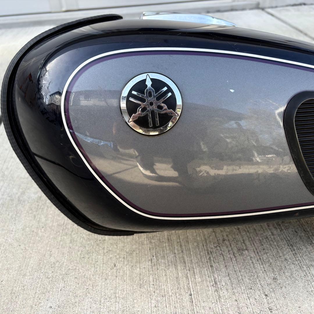 ヤマハ SR400 純正 タンク ブラック/グレー