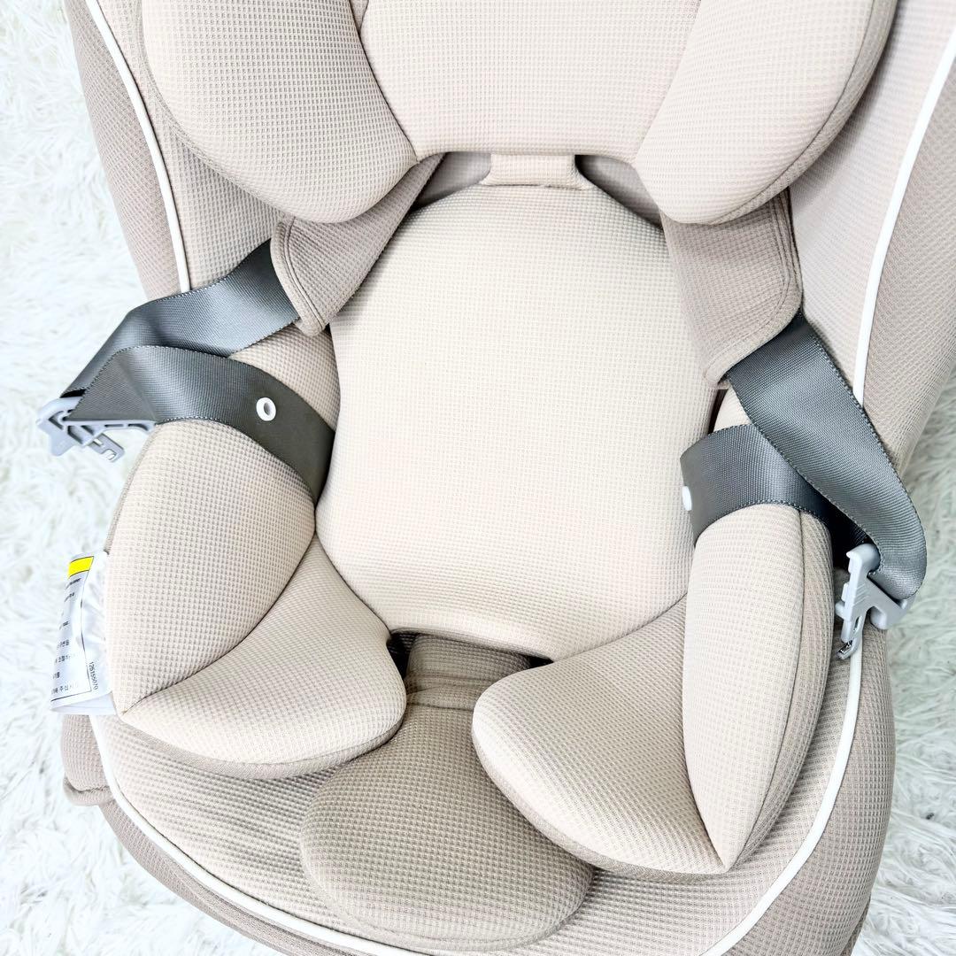 美品 Combi コッコロS UX ヘーゼルナッツ チャイルドシート 軽量