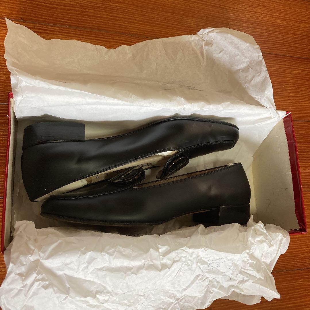 フェラガモ　ローヒールシューズ　23cm 黒　お値下げ