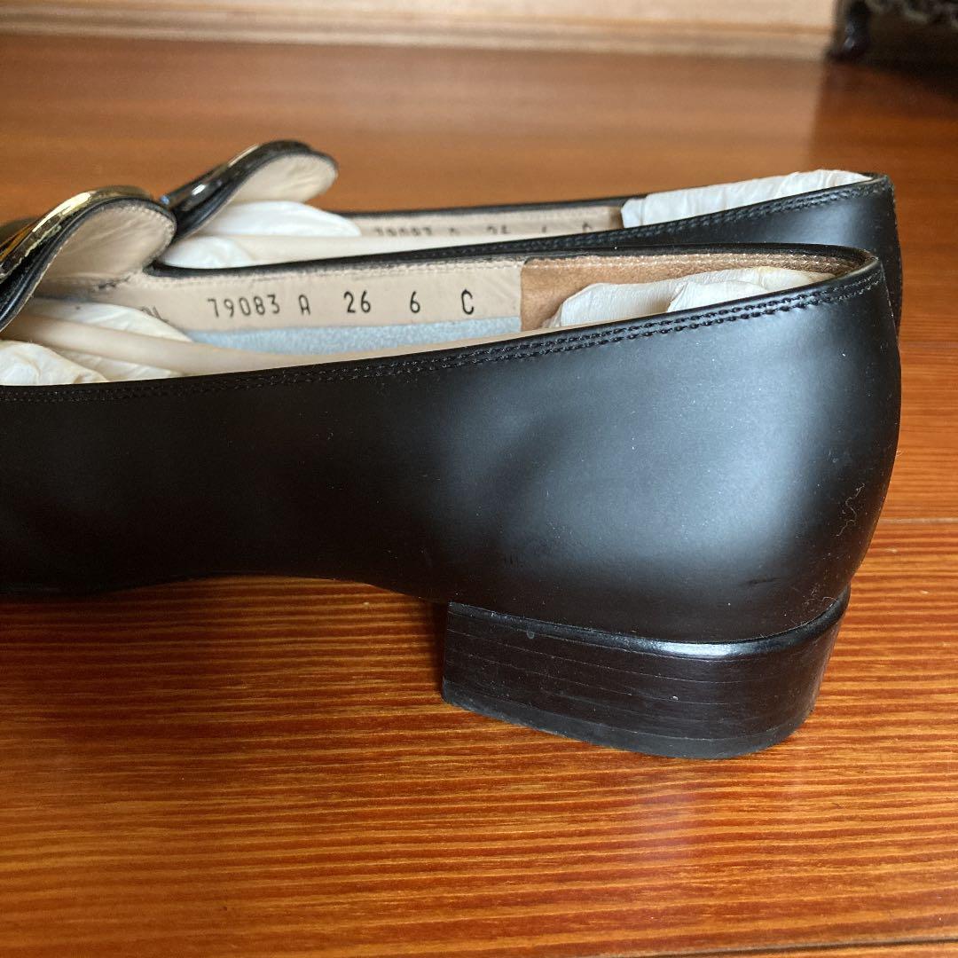 フェラガモ　ローヒールシューズ　23cm 黒　お値下げ