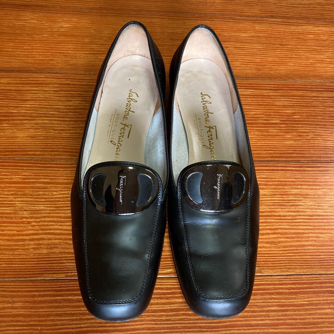 フェラガモ　ローヒールシューズ　23cm 黒　お値下げ