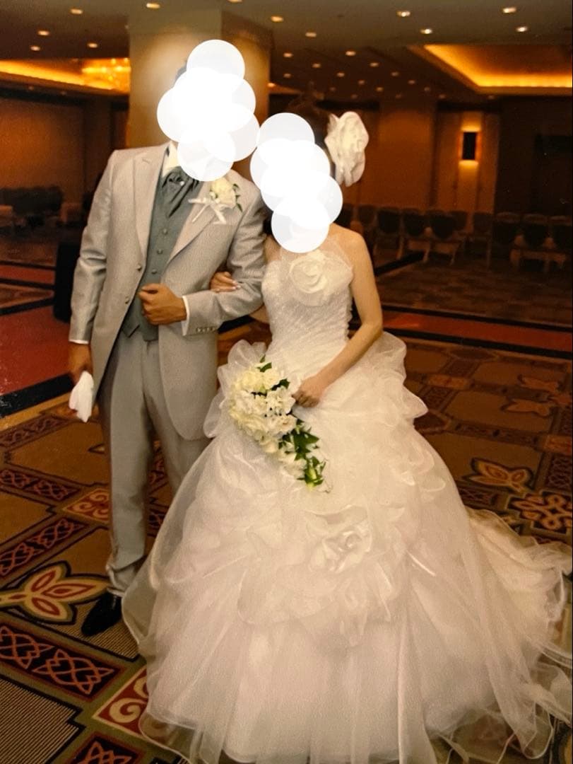 桂由美ウェディングドレス　sサイズ定価33万円ヘッドドレス付