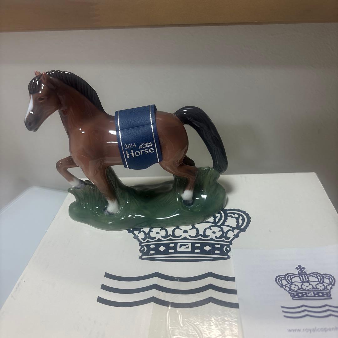 ロイヤルコペンハーゲン陶器製馬の置物