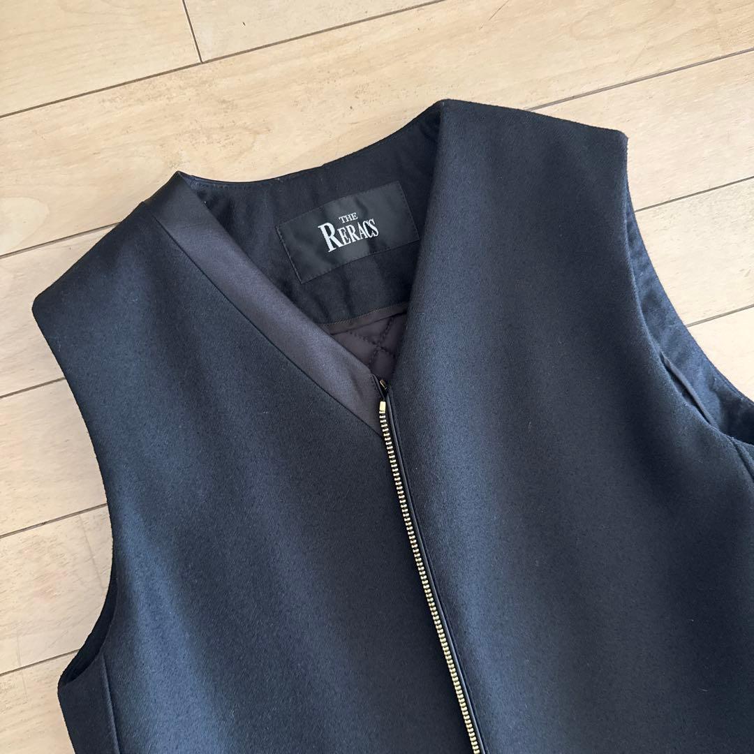 あ様　RERACS リラクスブラック ジレ ノースリーブ
