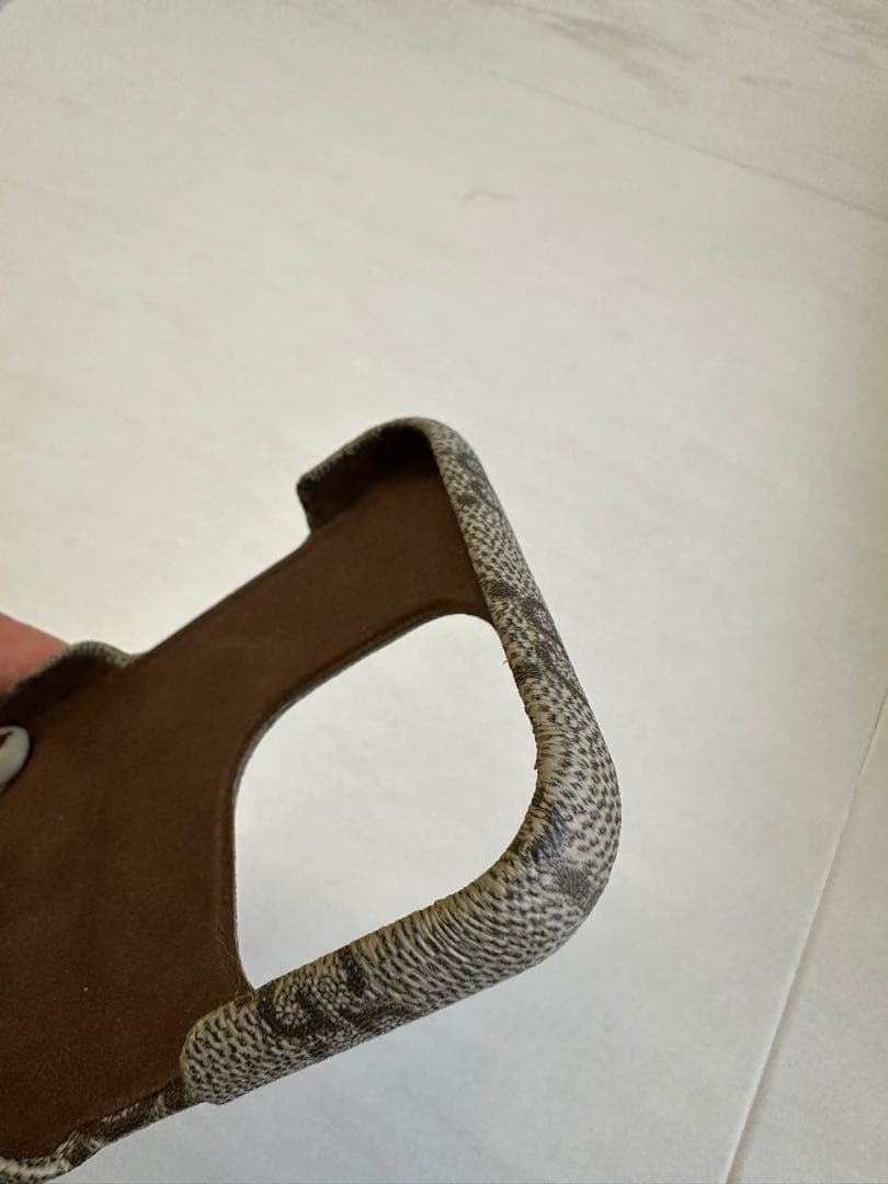 GUCCI グッチ　iPhone14proケース