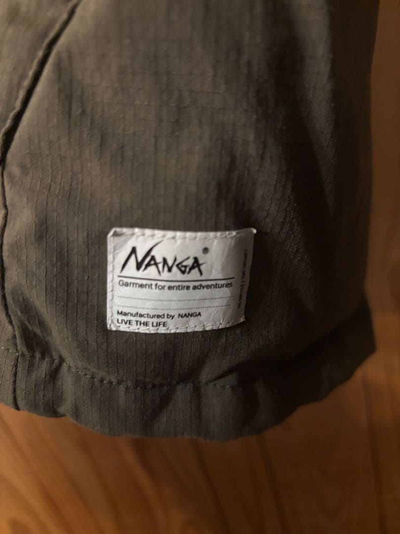 NANGA オリーブグリーン ノースリーブダウンベスト