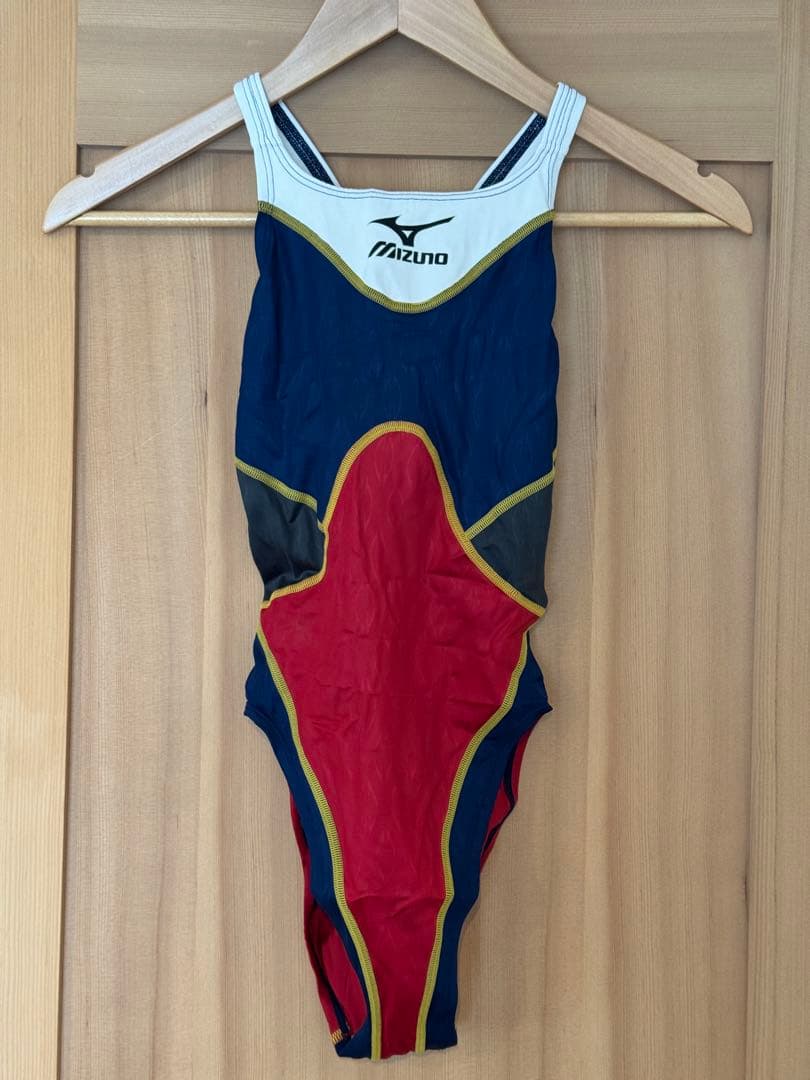 ミズノ　競泳水着