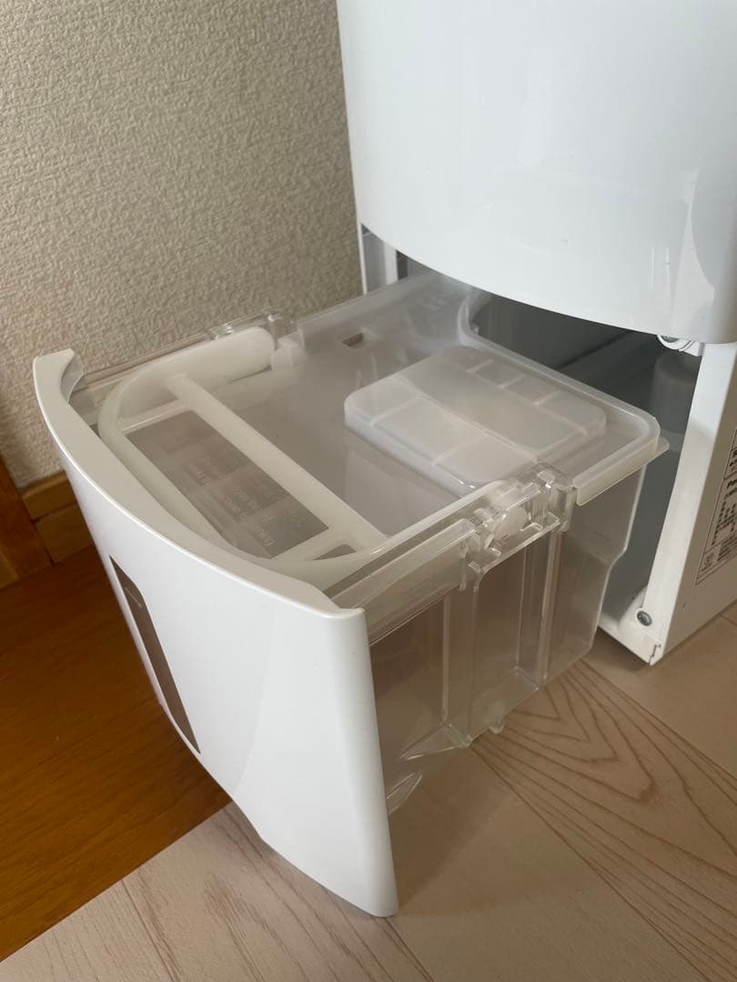 Panasonic 衣類乾燥除湿機F-YHVX120-W WHITE