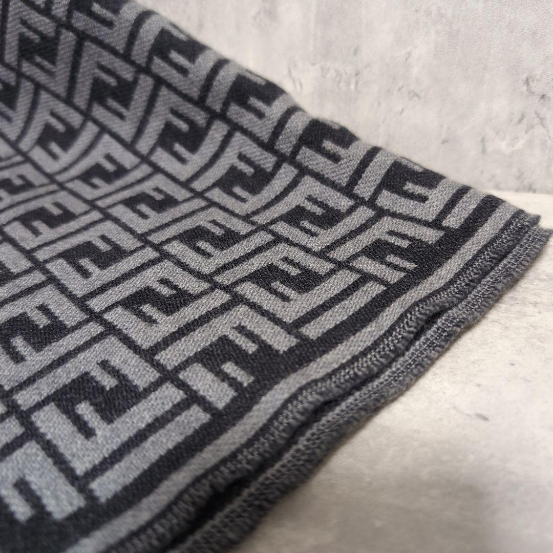 FENDI フェンディ　マフラー　グレー　ズッカ柄