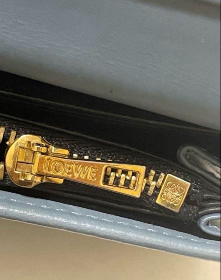 最終価格　LOEWE リピートアナグラム 長財布