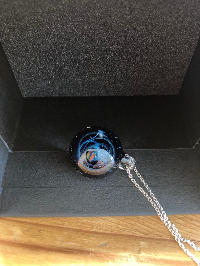 +α宇宙ガラス正規品ペンダントタイプ