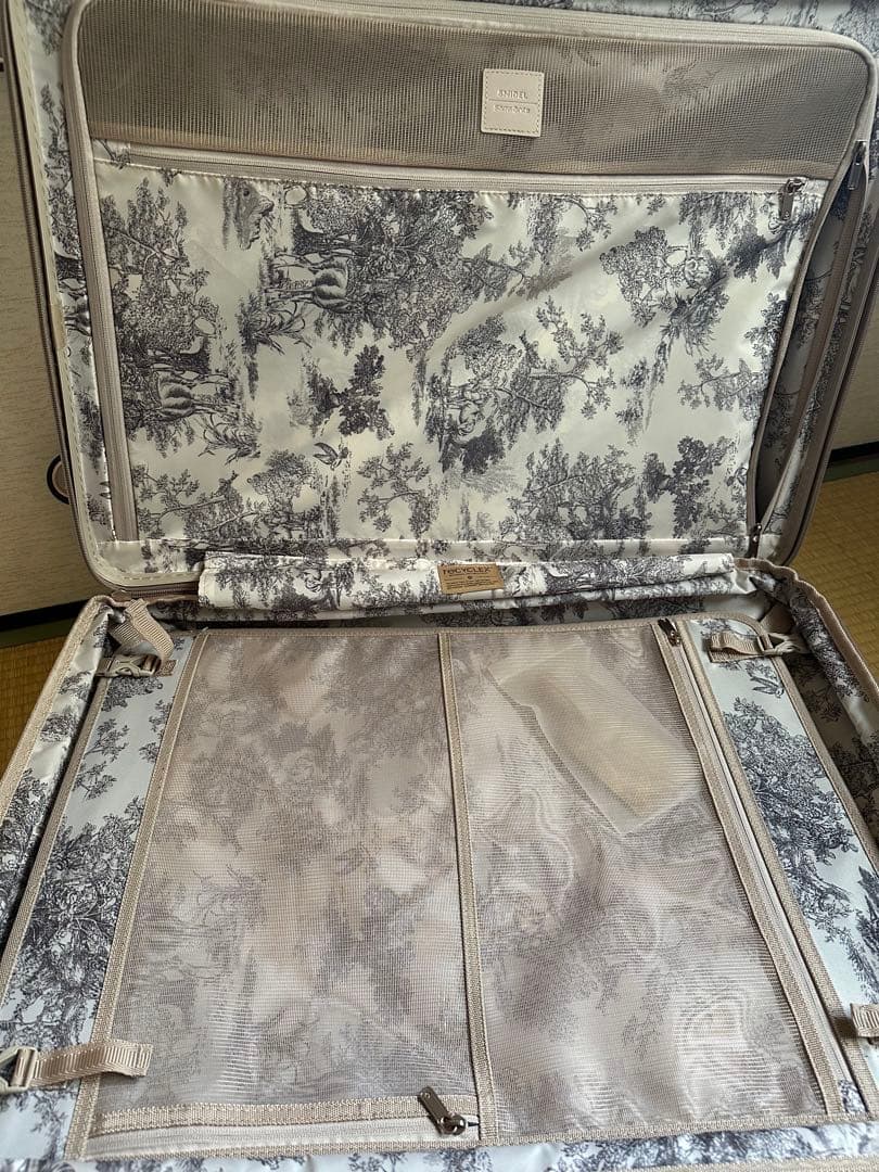全新　Samsoniteコラボスーツケース(75cm)