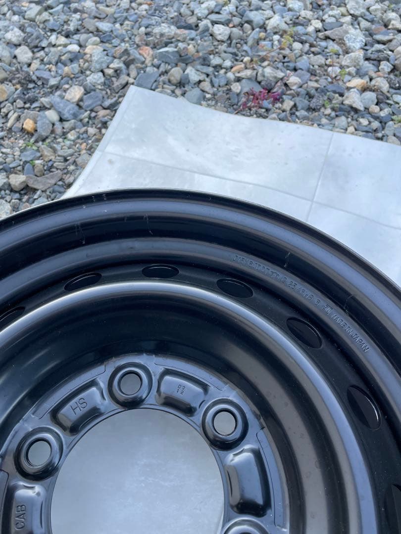 TOYOTAハイエース200系15インチ純正鉄チンホイールとホイールカバーセット