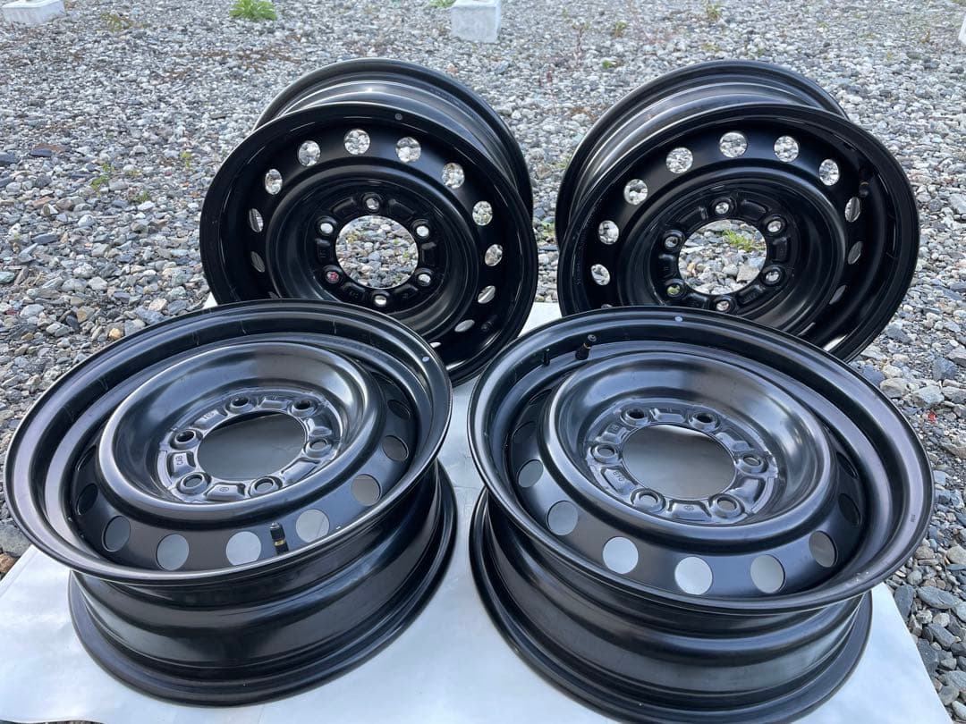 TOYOTAハイエース200系15インチ純正鉄チンホイールとホイールカバーセット